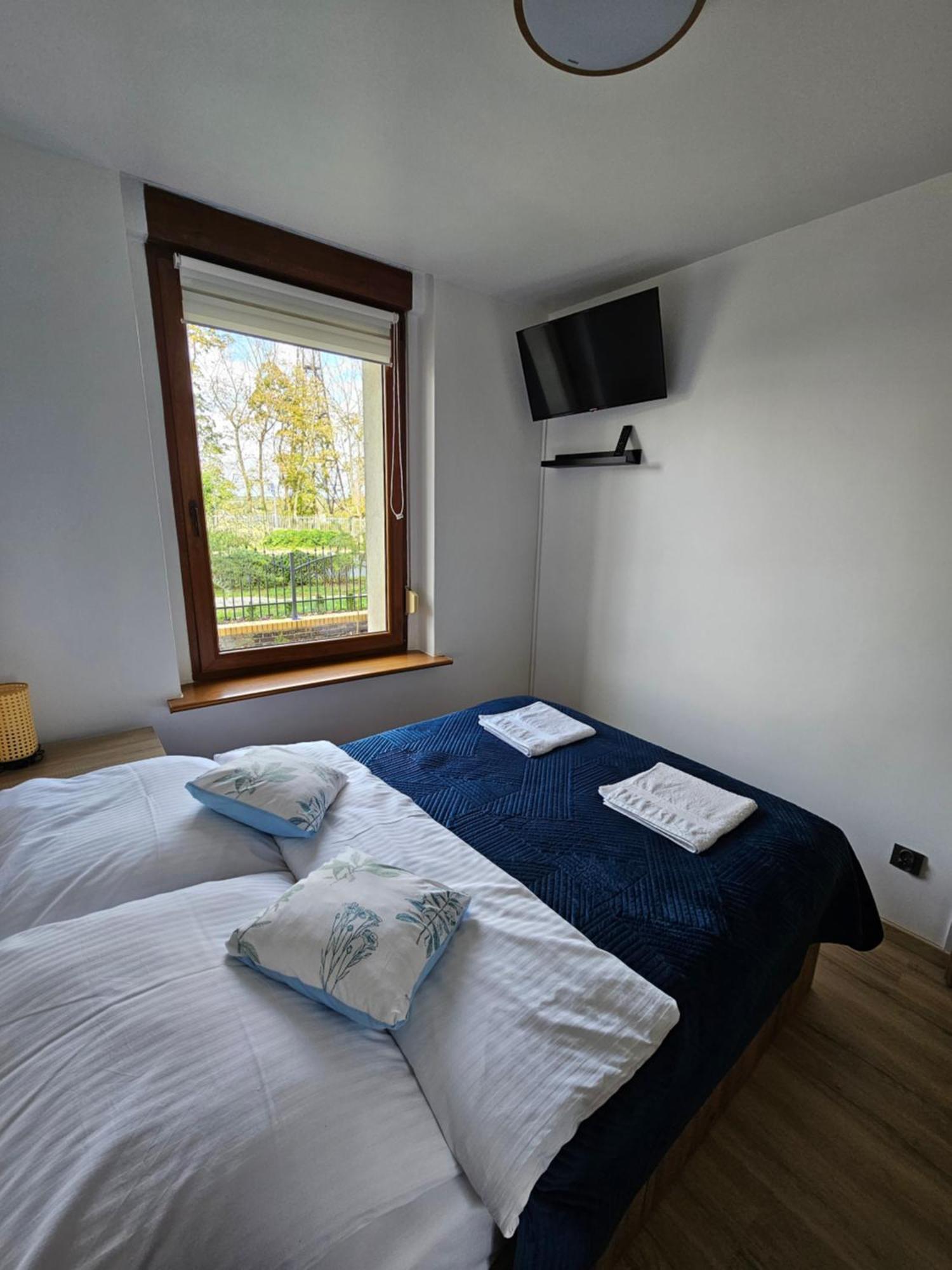 Apartament Radiostacja III Z Ogrodkiem, Parking Free 格利维采 外观 照片