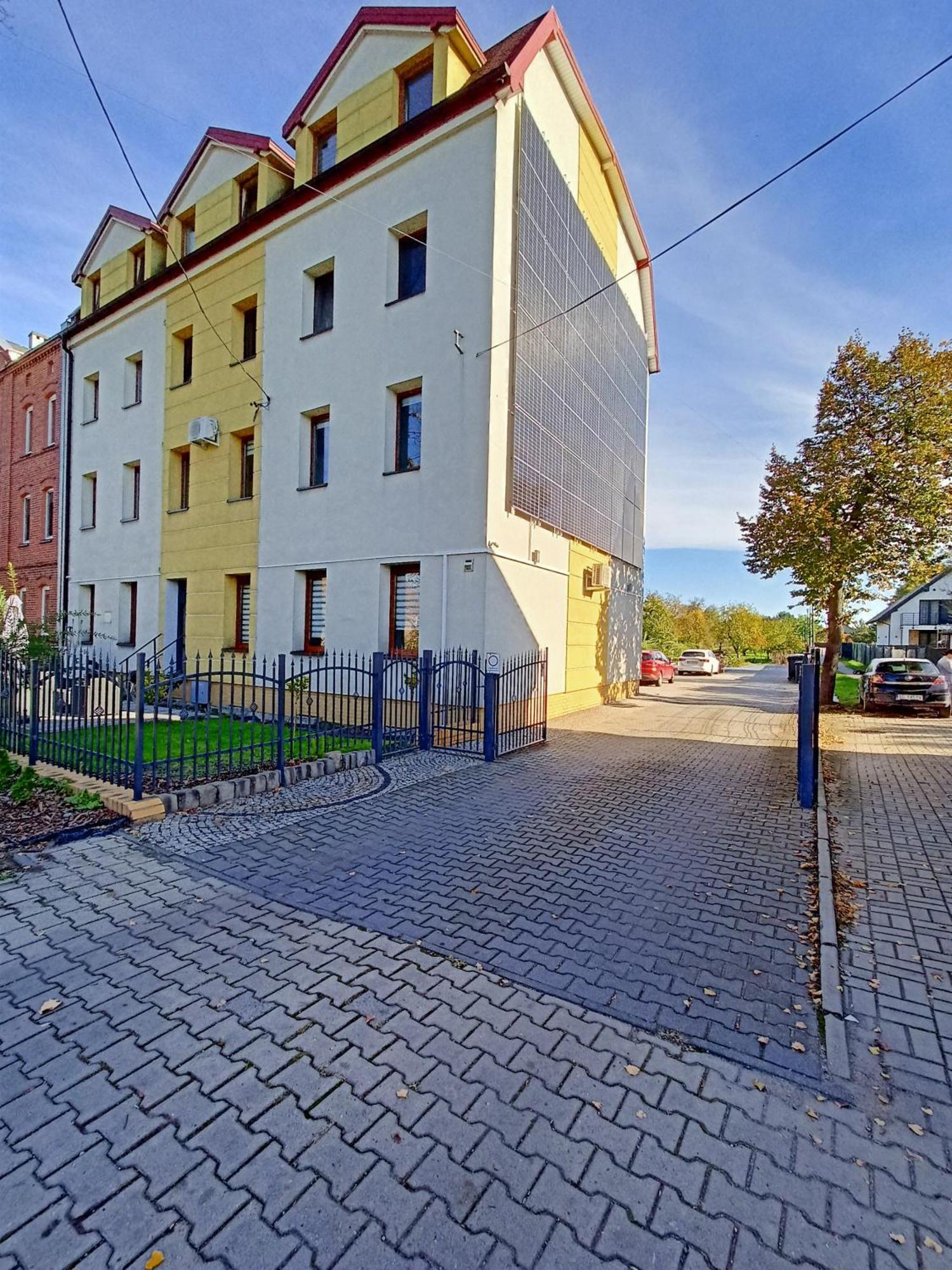 Apartament Radiostacja III Z Ogrodkiem, Parking Free 格利维采 外观 照片